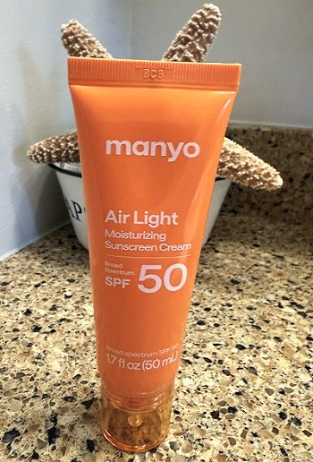 manyo Air Light Moisturizing Sunscreen Cream: Lightweight Hydration and SPF 50 Protection