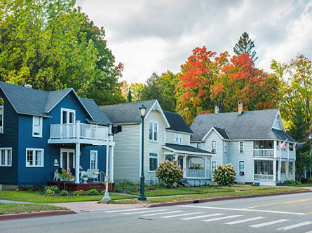 When Michigan Homeowners Should Consider Professional Cleanup Services
