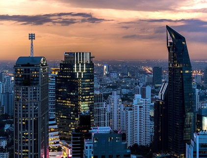 Smart Travel Accessories for a Luxury Workcation in Bangkok